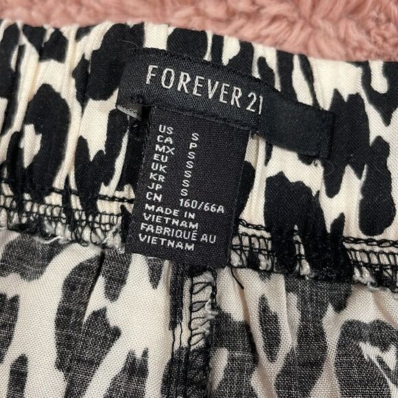 Forever 21 leopard print jogger trousers size S - Picture 6 of 7